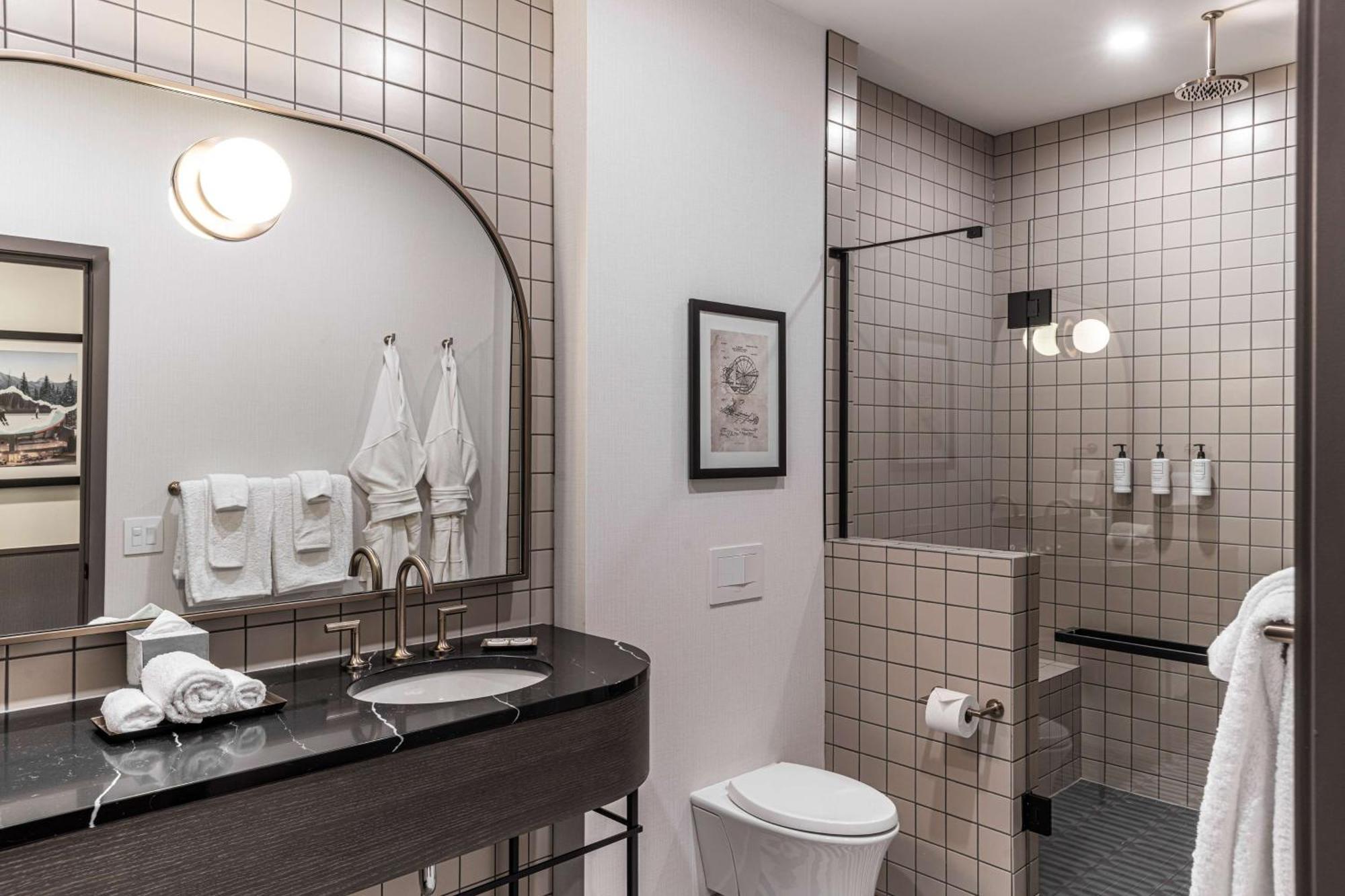 Hotel The Westley Calgary Downtown, Tapestry Collection By Hilton Extérieur photo
